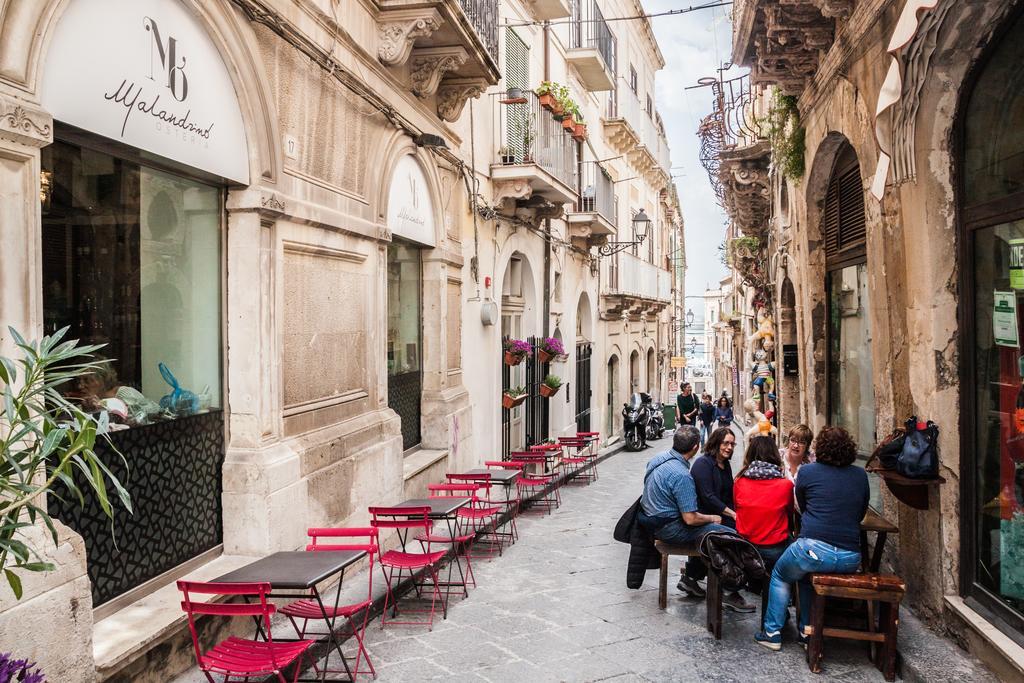 Appartamenti Di Charme Ortigia Marilini Dulini Syracuse Luaran gambar