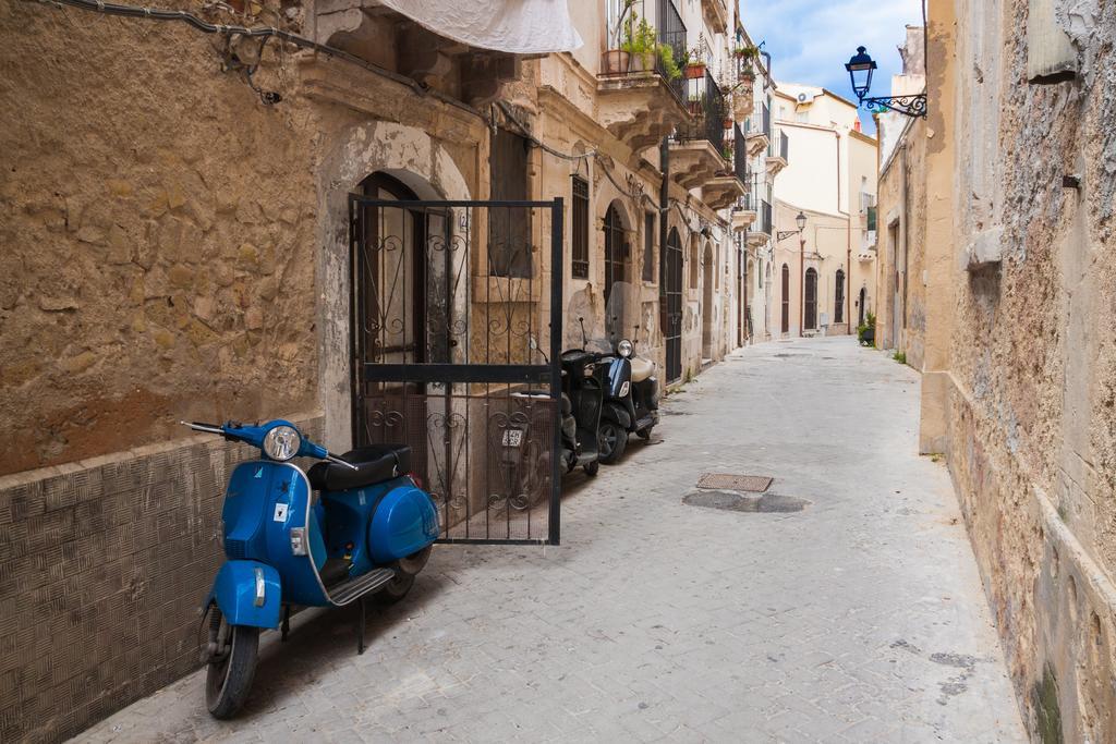 Appartamenti Di Charme Ortigia Marilini Dulini Syracuse Luaran gambar